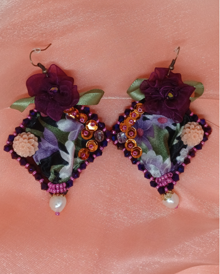 Šité dizajnové náušnice "Sen Bali"